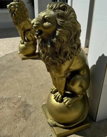 Life Size Bronze Lions Sculptures
