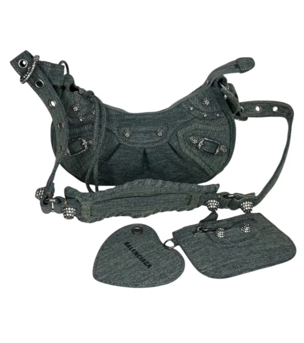 Balenciaga Shoulder Bags & Messenger Bags for Sale at Auction Balenciaga Shoulder Bags & Messenger Bags for Sale at Auction