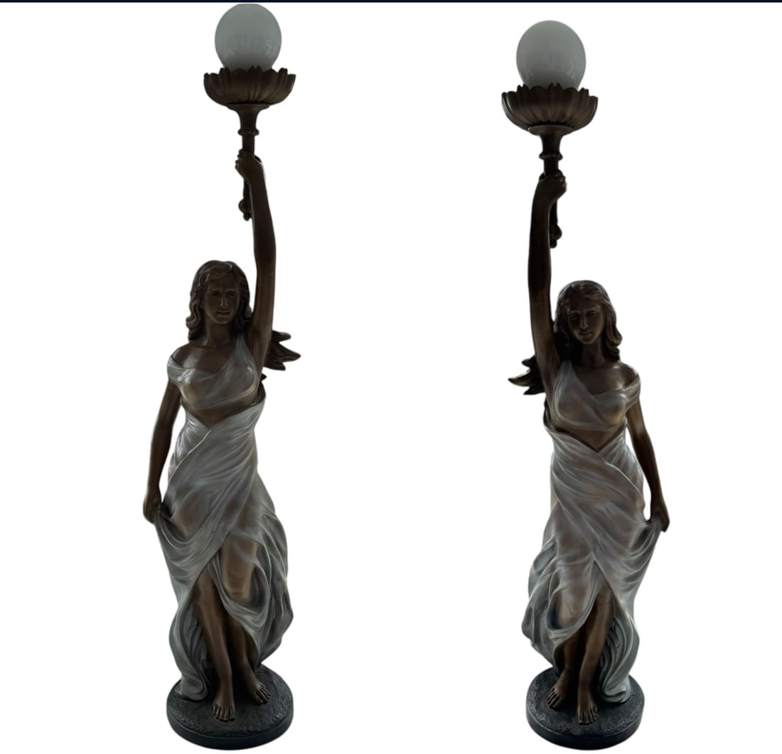Life Size Bronze Ladies Floor Statues: Size: 100 inches tall
