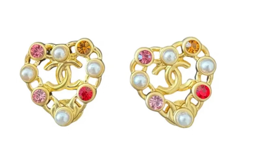 Chanel Heart Earrigns (1 of 2)