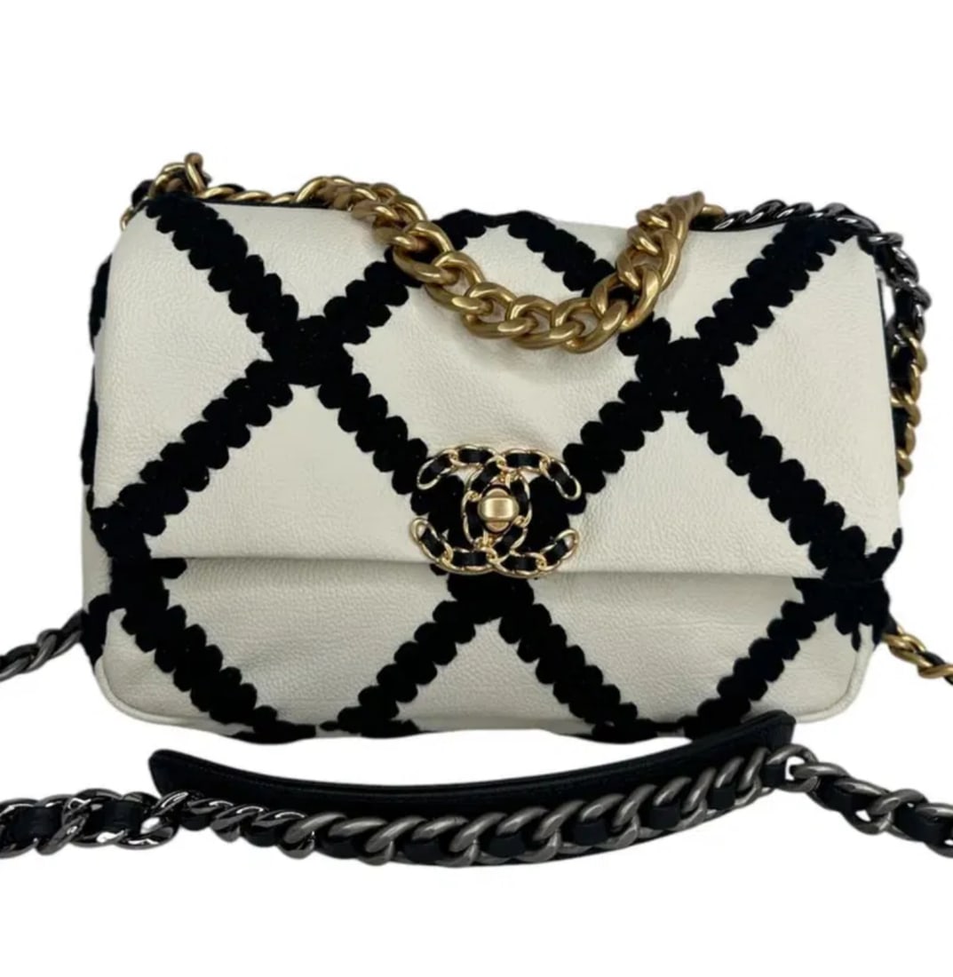 Calfskin Crochet Medium Chanel 19 Flap White Black