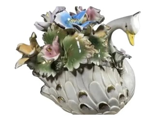Large Italian Capodimonte Swan