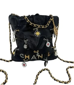 CHANEL 24A Black Bijoux Charms Mini 22 Bag Handbag Limited Edition Runway