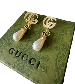 Gucci CC Earrings