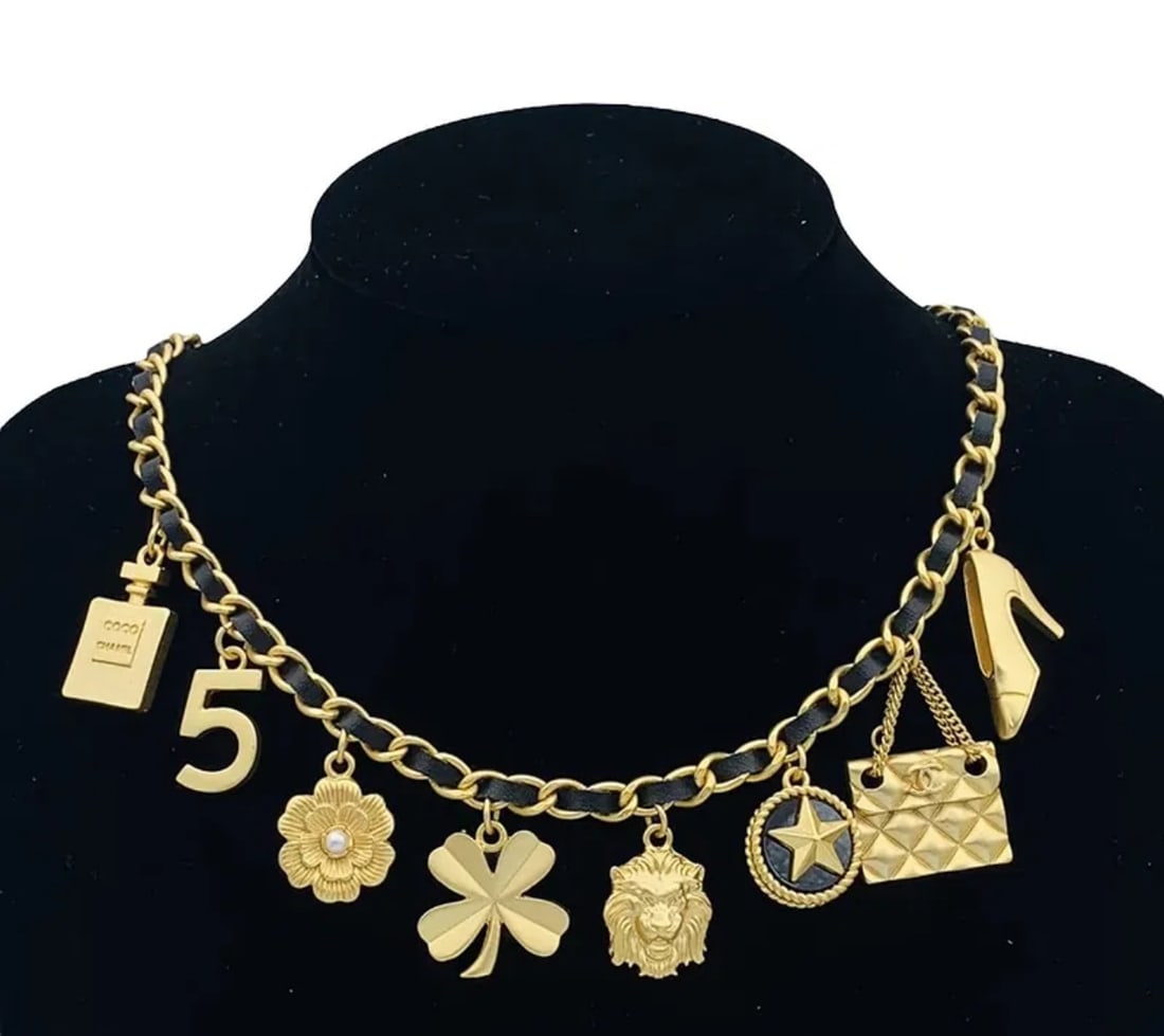 Coco Chanel Necklace (1 of 1)