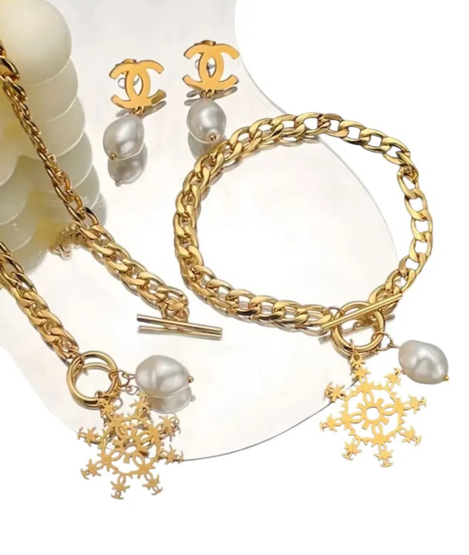 CHANEL CC Logo Crystal Earrings (1 of 1)