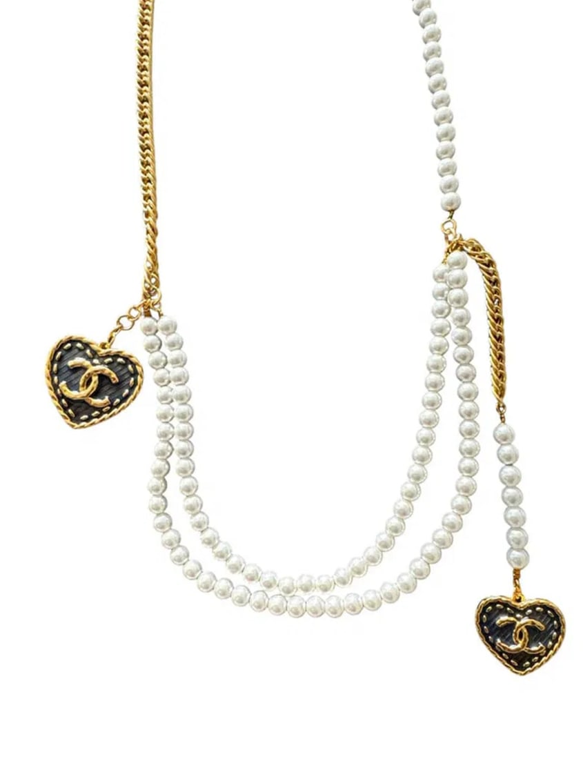 Chanel Pearl Necklace (1 of 2)