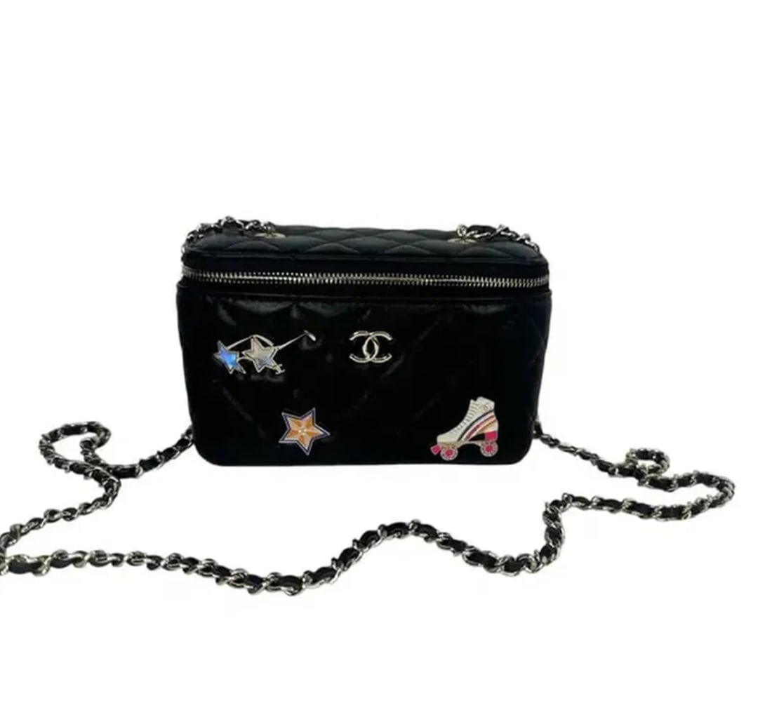 Chanel Hollywood Charms Classic Vanity Case with Chain Quilted Lambskin Small (1 of 5)