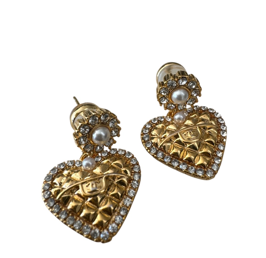 Chanel Gold Heart Earrings (1 of 2)