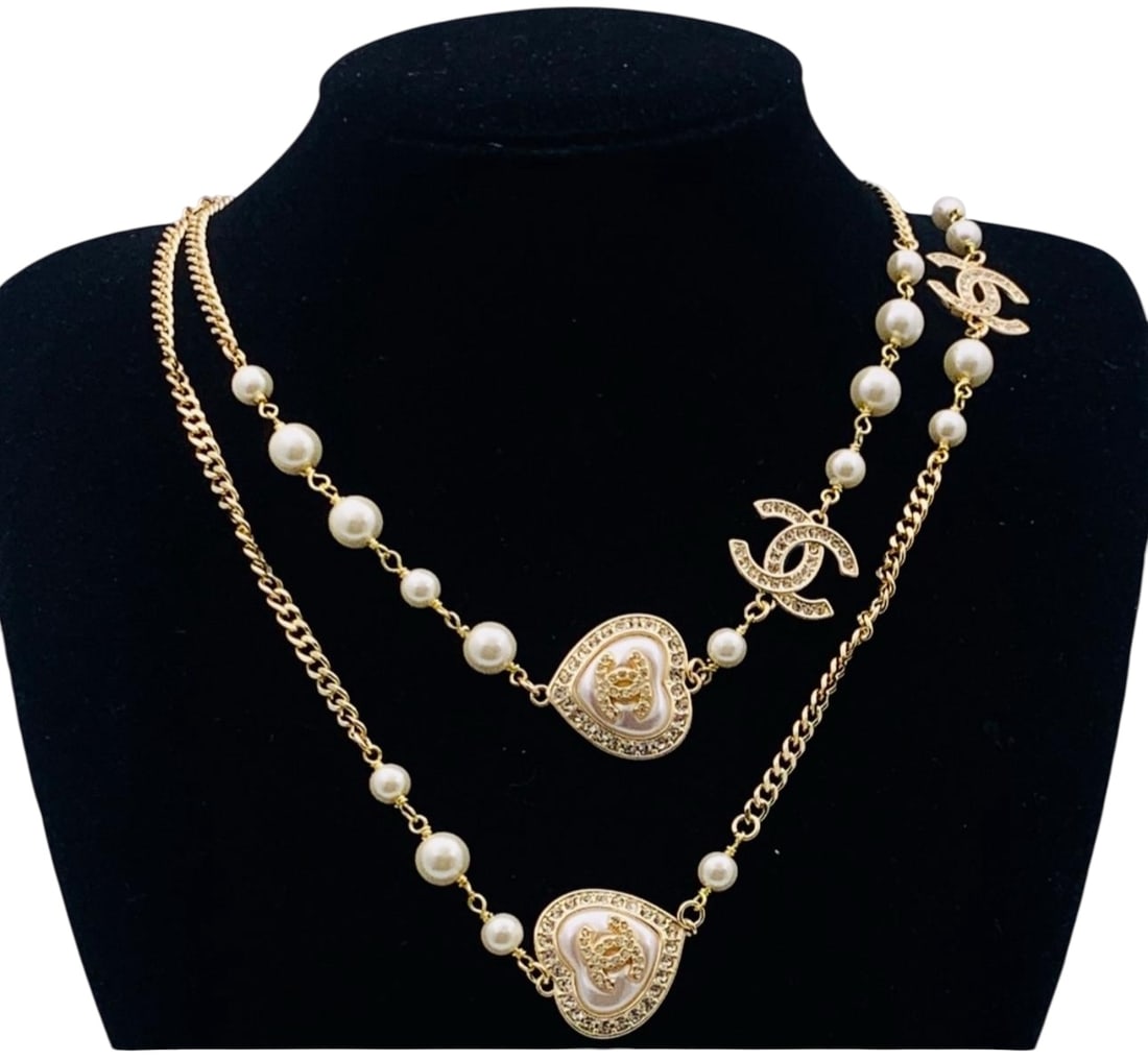 Chanel Pearl Heart Necklace (1 of 1)