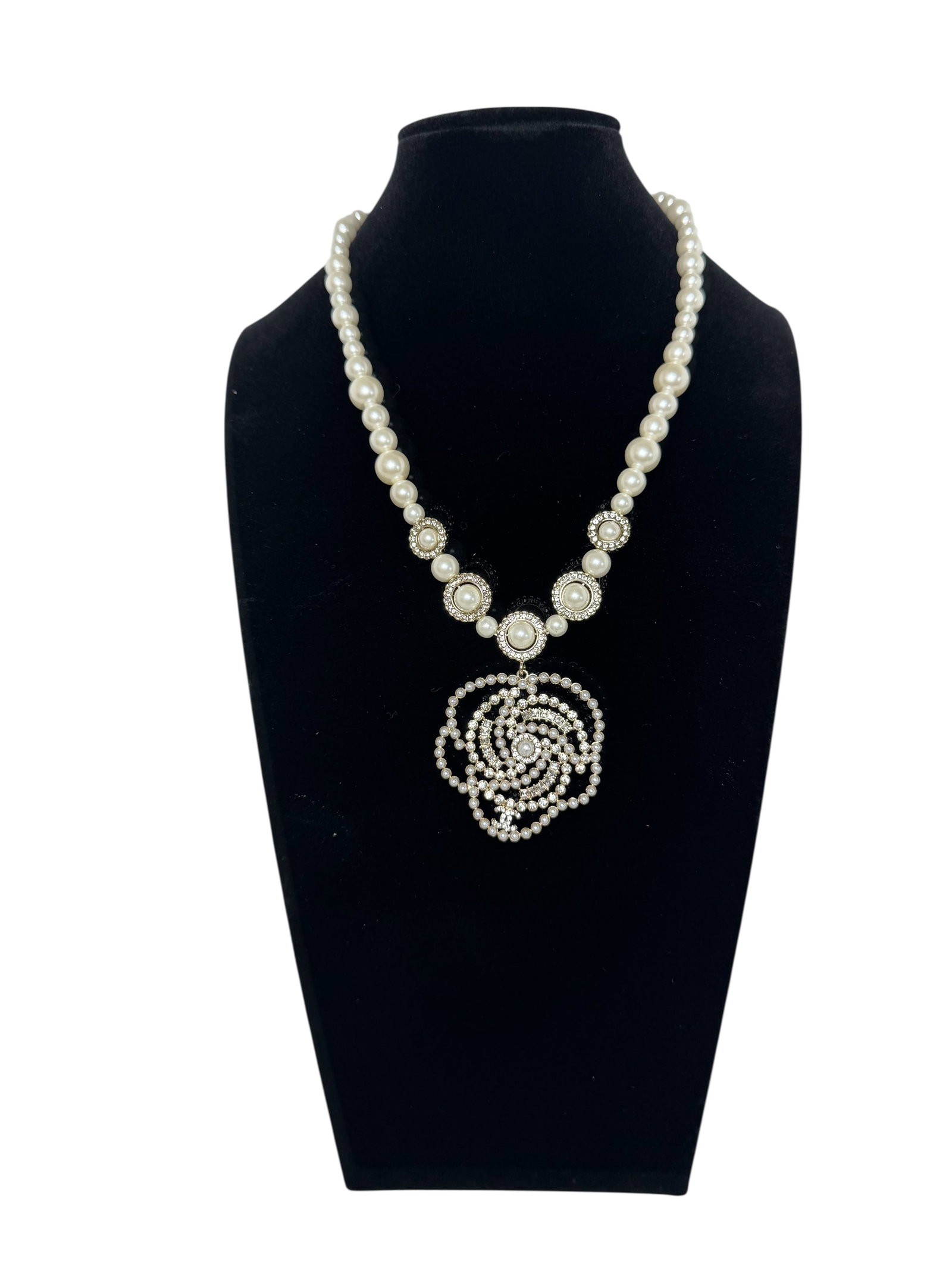 Chanel Flower Necklace: iNCLUDES BOX- Shipping only -All sales are final,please inspect all the items before bidding