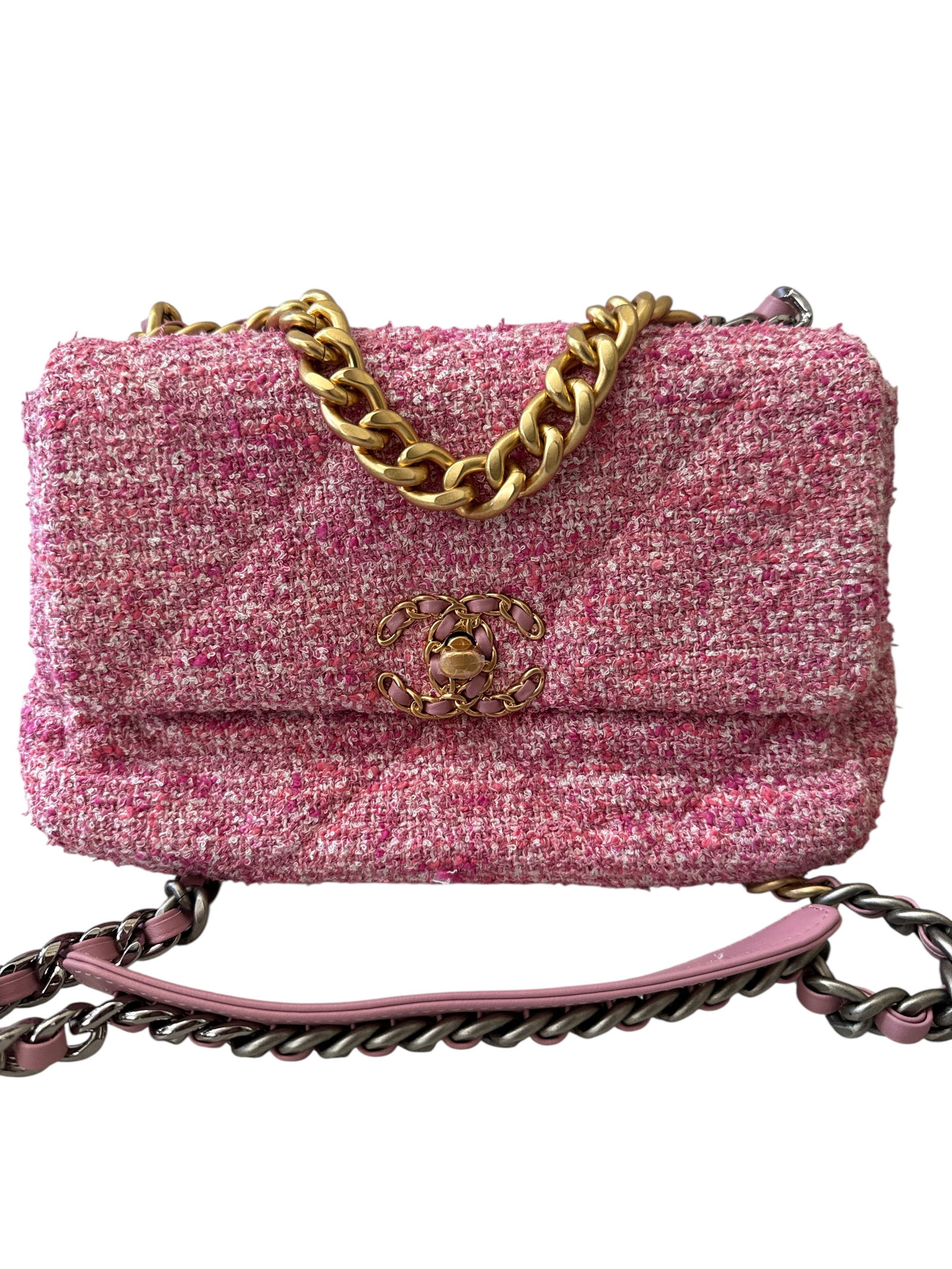 Chanel 19 Wood Tweed Pink Bag: Size: 7.5 x 4.75x 1.5 -Made in Italy- Includes Box and dust bag. Shipping only. In good condition. All sales are final,please inspect all the items before bidding.