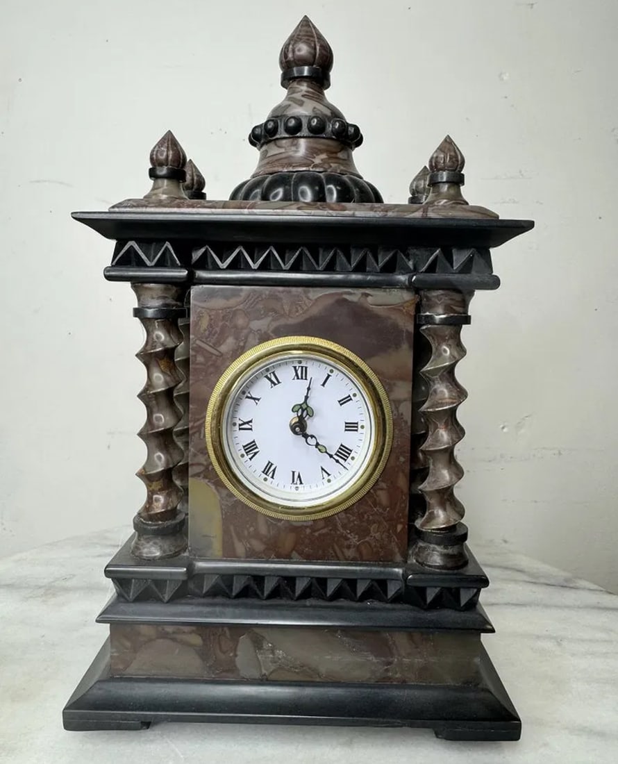 Marble Clock: Size: 10 in x 6 in x 3 in