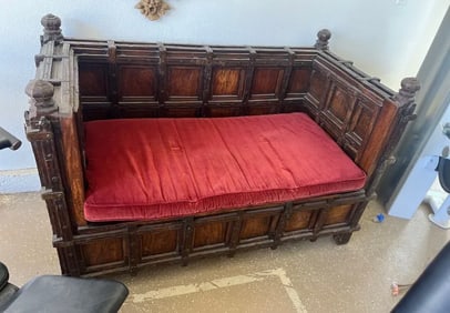 Anglo-Indian Damchiya Hope Chest Bench