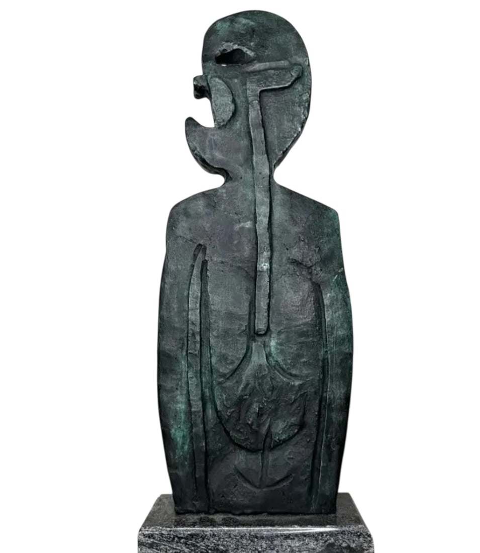 Large Modern Bronze Sculpture Rufino Tamayo: Size: 17.5 in x 7 in x 3 in