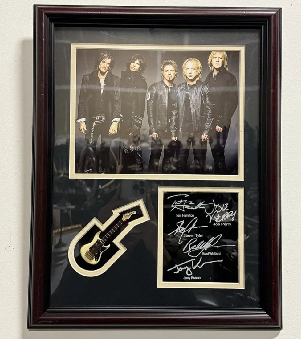 Rolling Stones Memorabilia: Size: 18 in 14 in