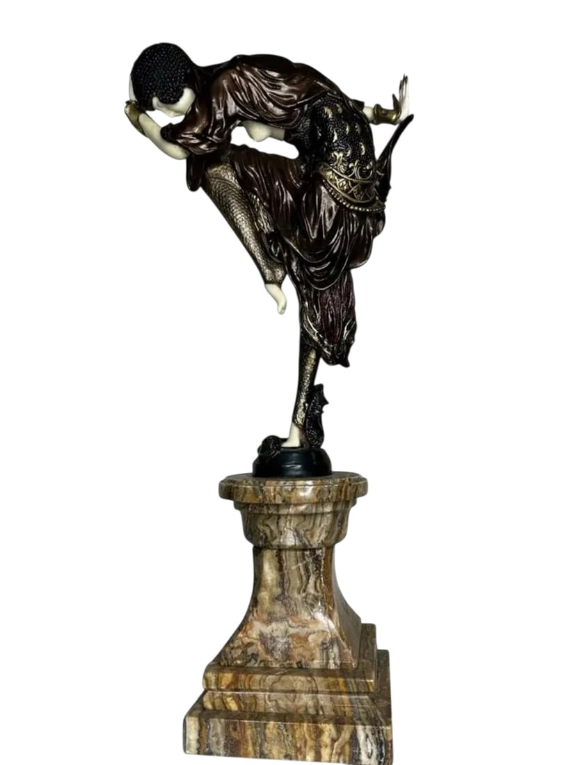 Art Deco Bronze Sculpture - 3