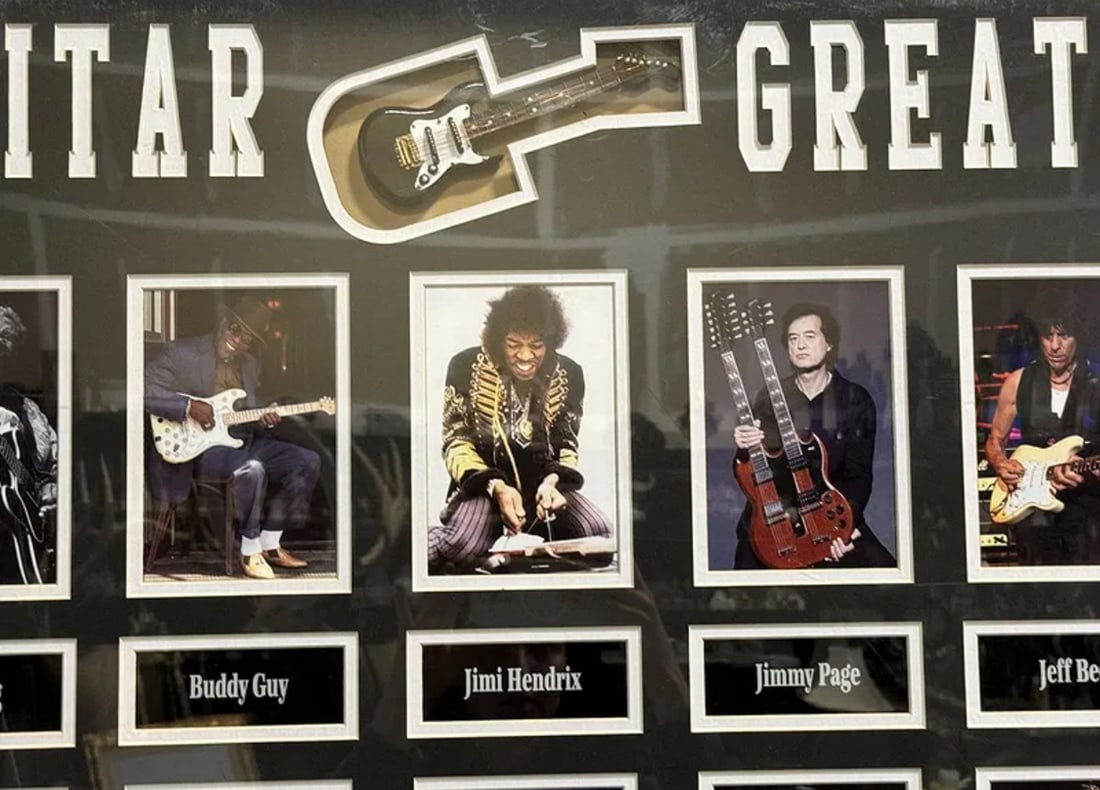 Guitar Greats Memorabila - 2