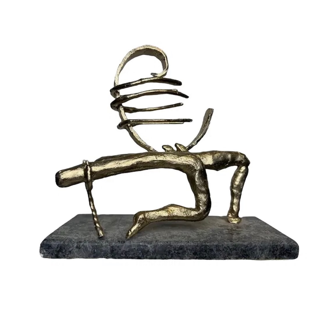 Dali Abstract Bronze Sculpture: Size: 11 in x 10 in x 4 in