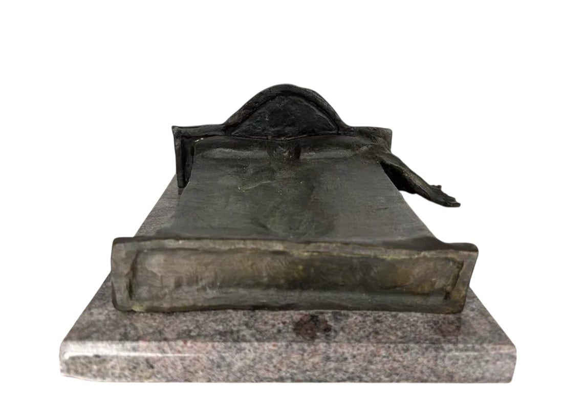 Dali Abstract Bronze Sculpture: Size:9 in x 4.5 in x 8 in