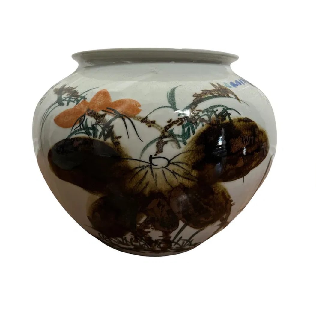 Chinese Porcelain Vase - 2