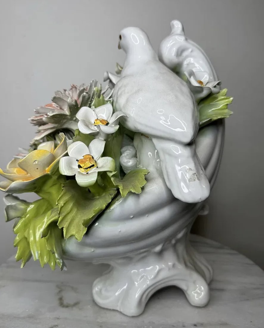 Large Pigeon Capodimonte Porcelain - 3