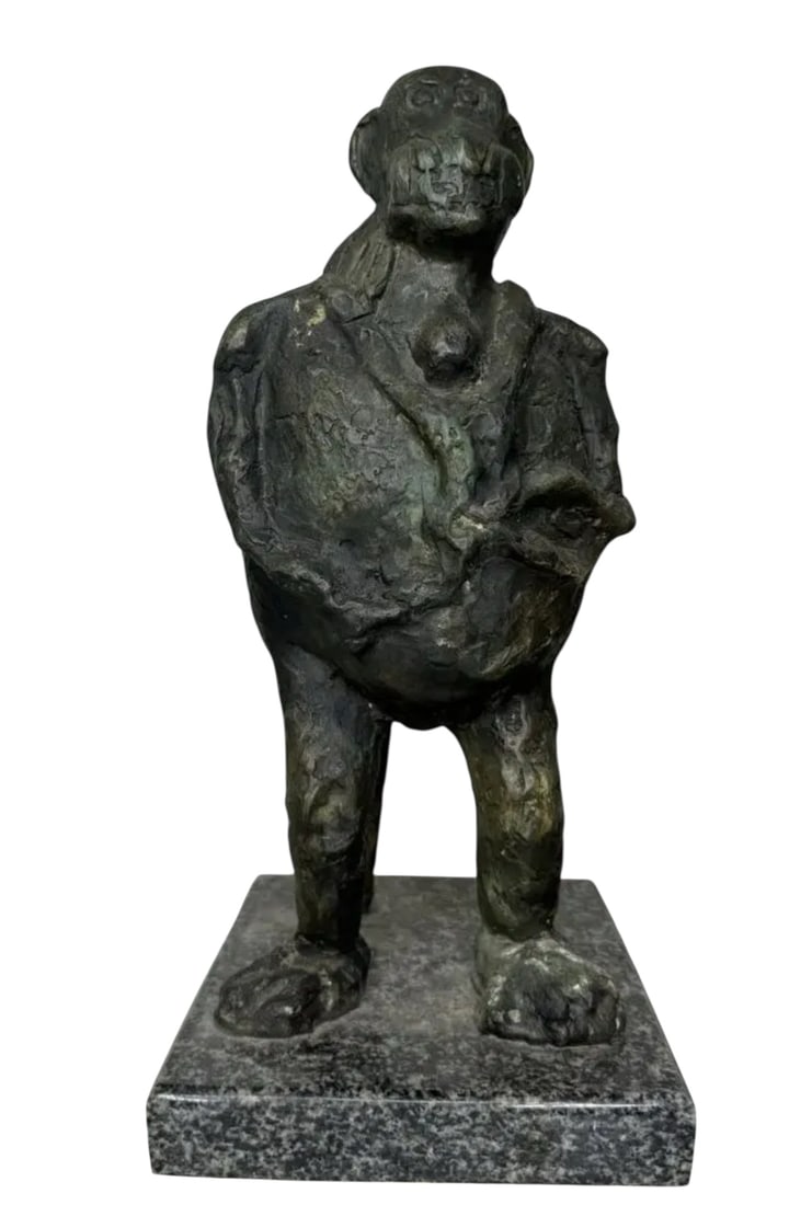 Large Picasso Bronze Sculpture: Size:15 in x 8 in x 6