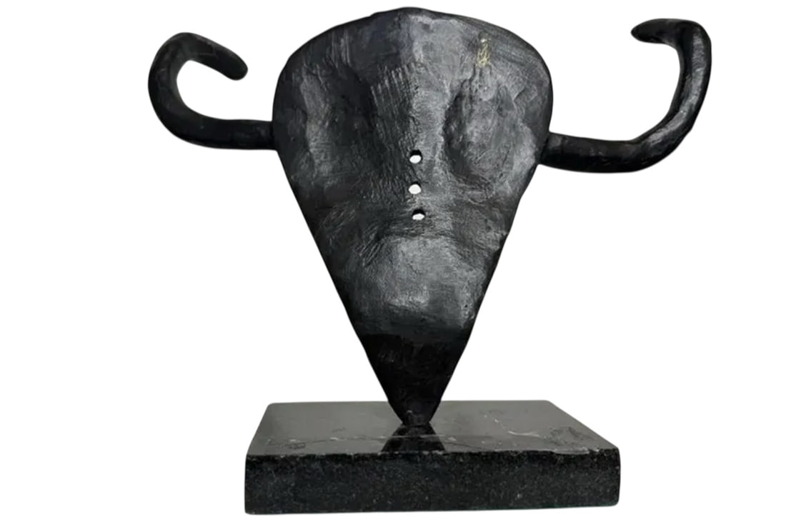 Picasso Abstract Bronze Sculpture: Size: 13 in x 9 in