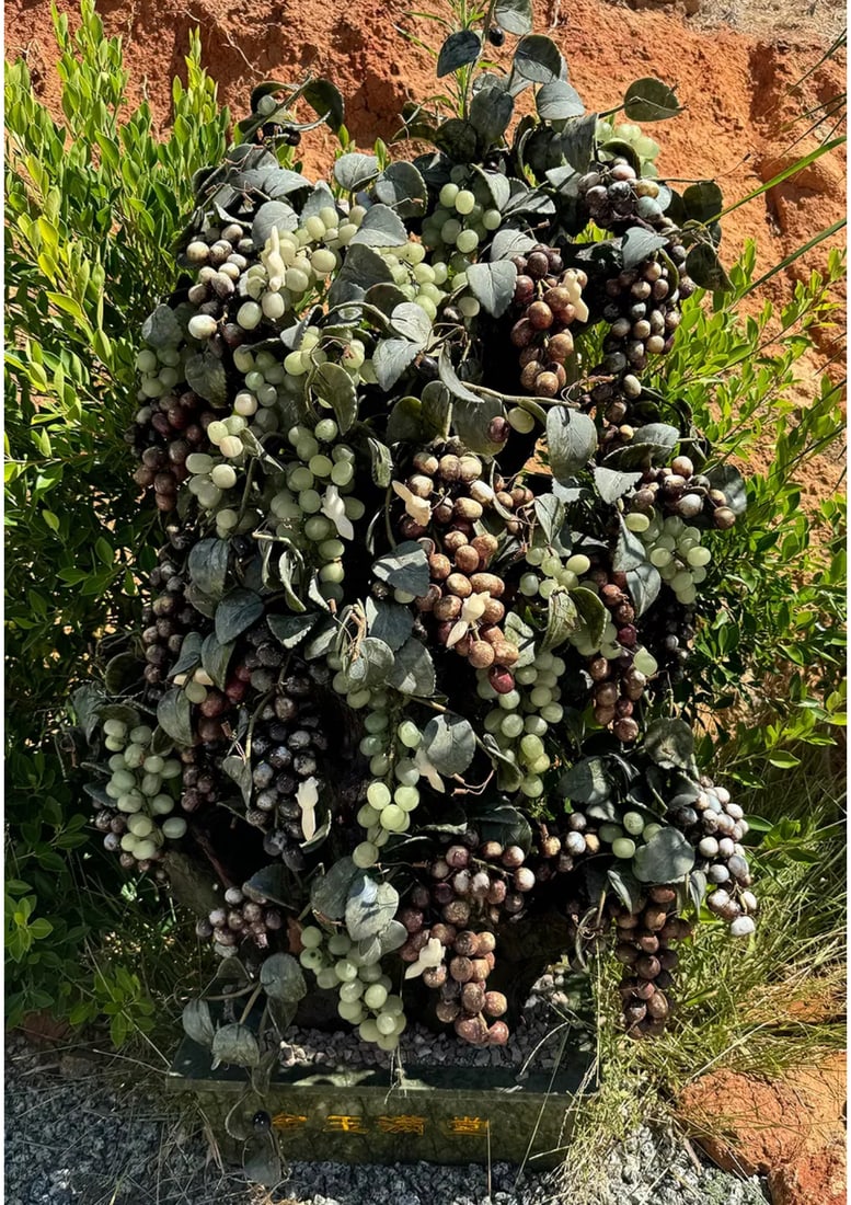 Massive Jade Style Tree: Size: 65 in x 43 in