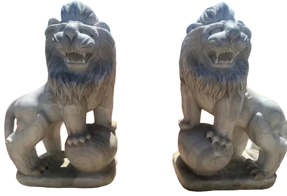 Pair of Life Size Marble Lions Sculptures: Size: 57 in x 33 in 17 in