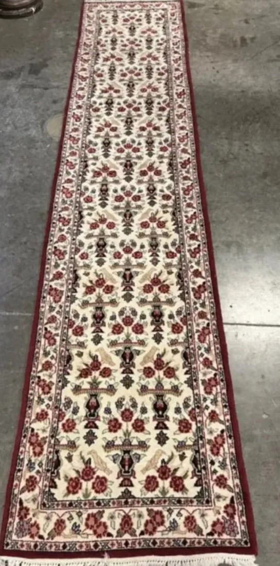 Runner Persian Handmade Rug: Size:144 in x 30 in