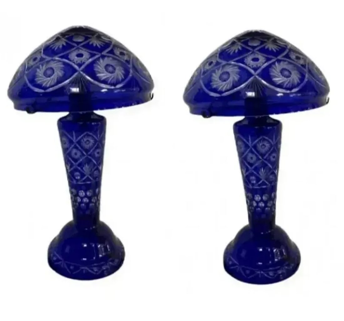 Pair of Mushroom Lamps: Size:25 in -