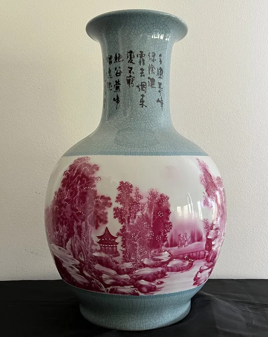 Chinese Art Painted Vase: Porcelain. Size:25 in