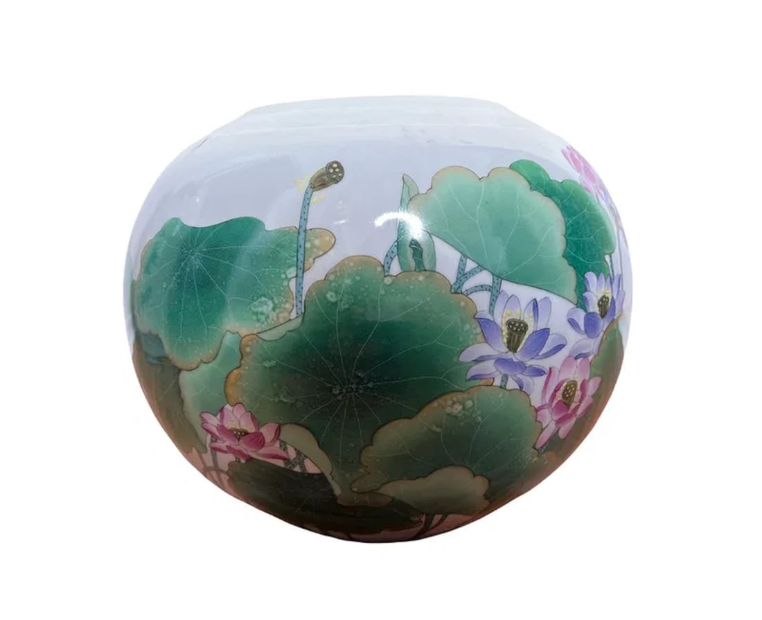 Chinese Porcelain Vase (1 of 1)