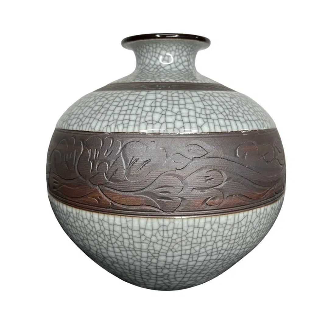 Chinese Porcelain Brown Vase (1 of 1)
