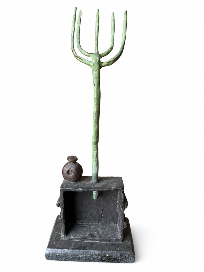 J. Miro Large Modern Bronze Sculpture: Size: 15 in x 6 x 3