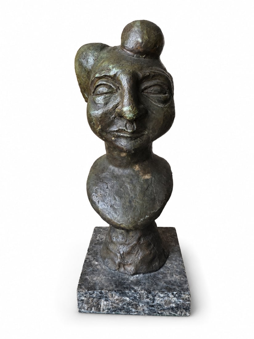 Picasso Large Abstract Bronze Sculpture: Size: 14 in x 5 x 5