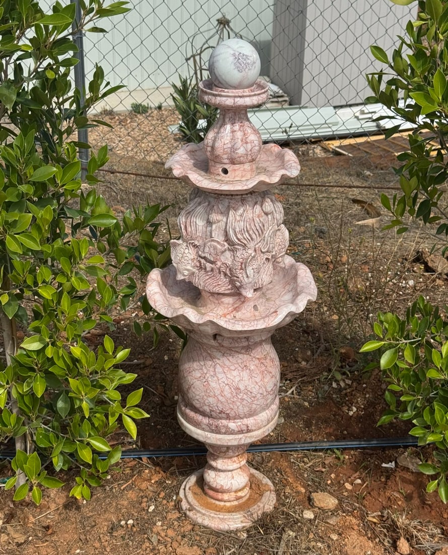 Marble Fountain: Size: 42 in H x 15 in
