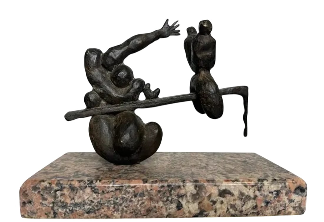 Salvador Dali Modern Bronze Sculpture: size: 9 in x 7 in x 4 in