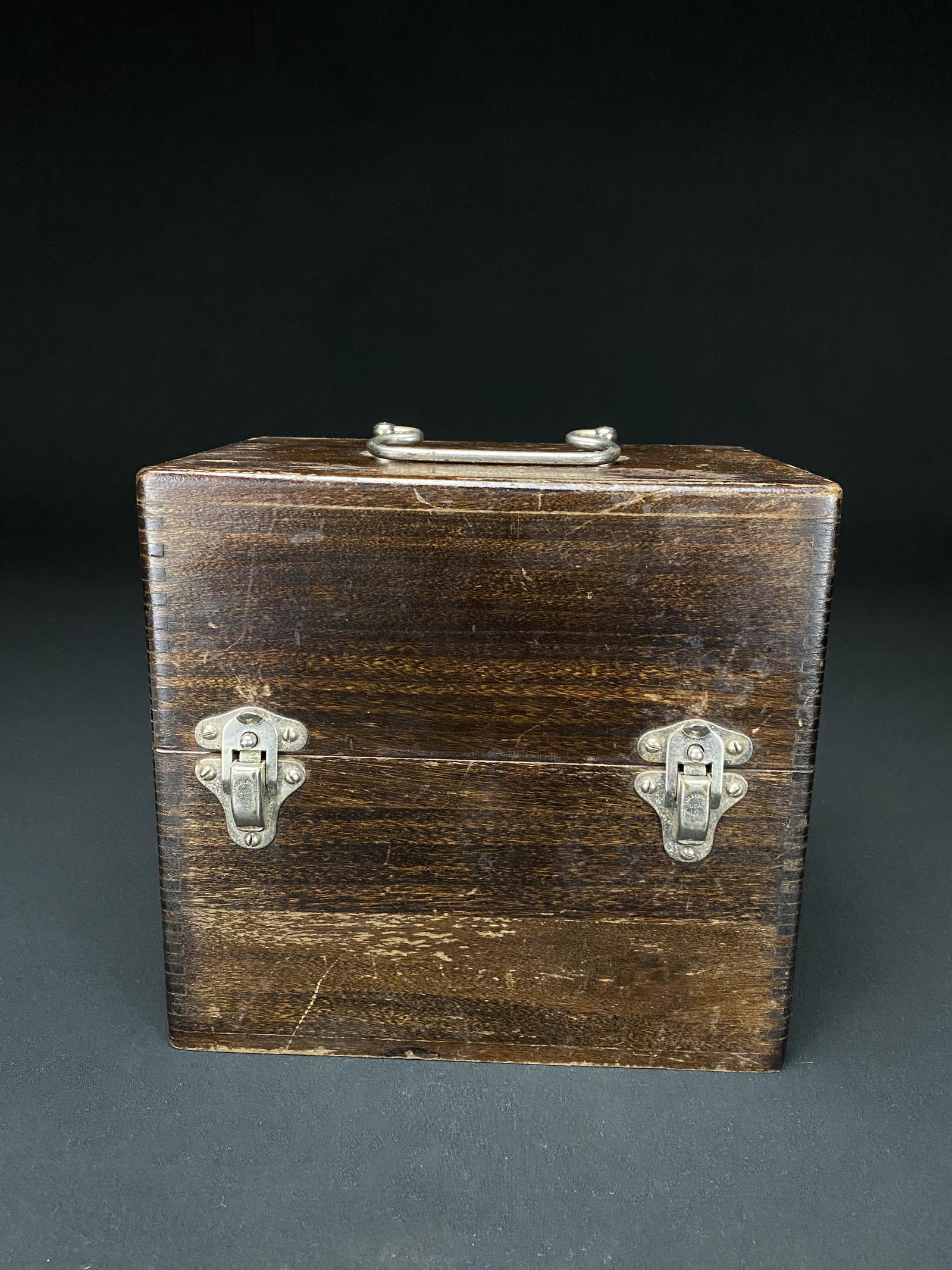 Antique veterinarian kit in wood case with contents: Antique veterinarian kit in wood case with contents, which include stainless steel syringes, needle sharpening stones, needles, Vaseline and antiseptic. Box and contents are in estate age and use cond