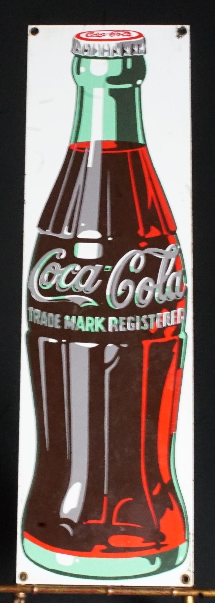 Vintage Porcelain Coca-Cola advertisement: Vintage Porcelain Coca-Cola Advertisement