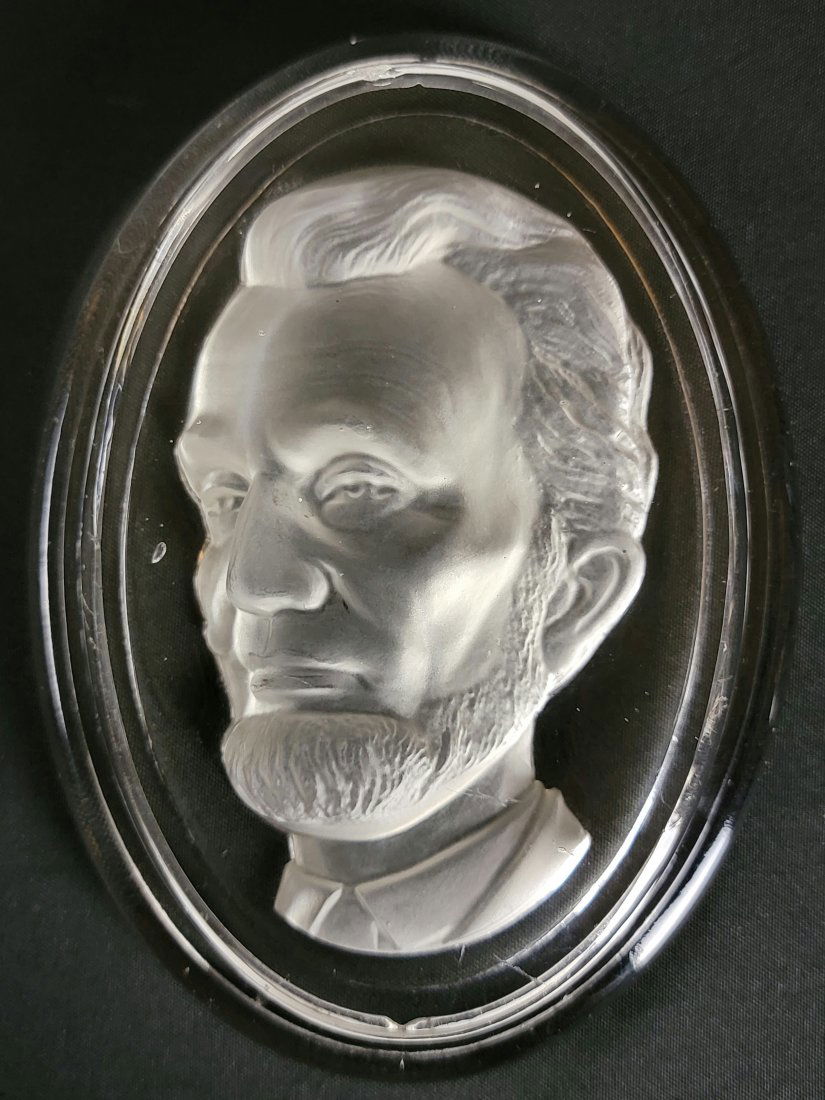 Abraham Lincoln Glass Paper Weight , C.1867 (1 of 5)