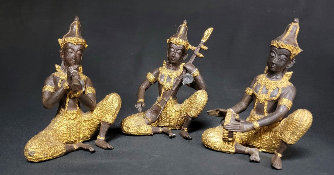 Set of 3 Thai Musicians in Rattanakosin Style (1 of 6)