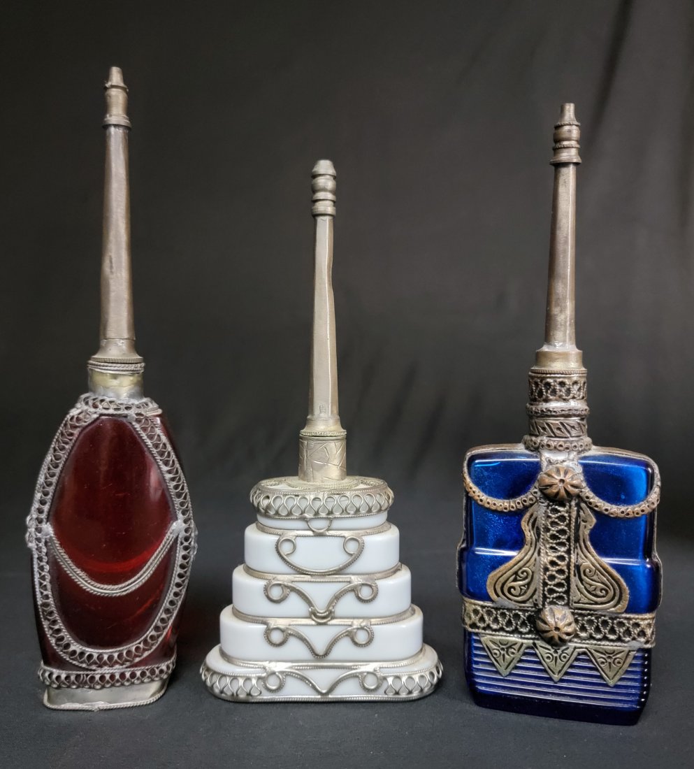 Set of 3 vintage rosewater perfume bottles (1 of 7)