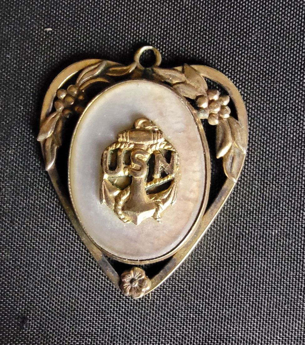 Vintage WWII U.S. Navy Sweet Heart Pendant (1 of 3)