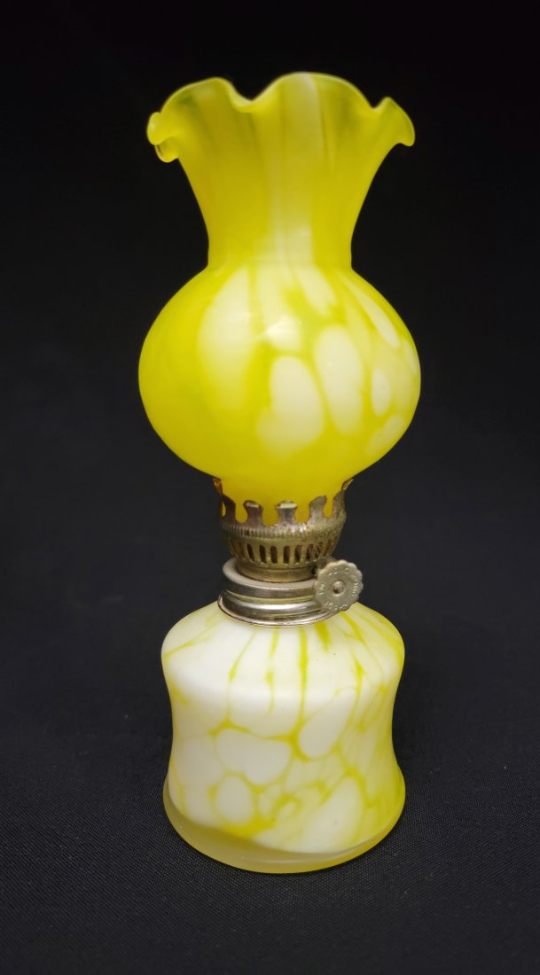 Vintage Art Glass Miniature Oil Lamp (1 of 6)