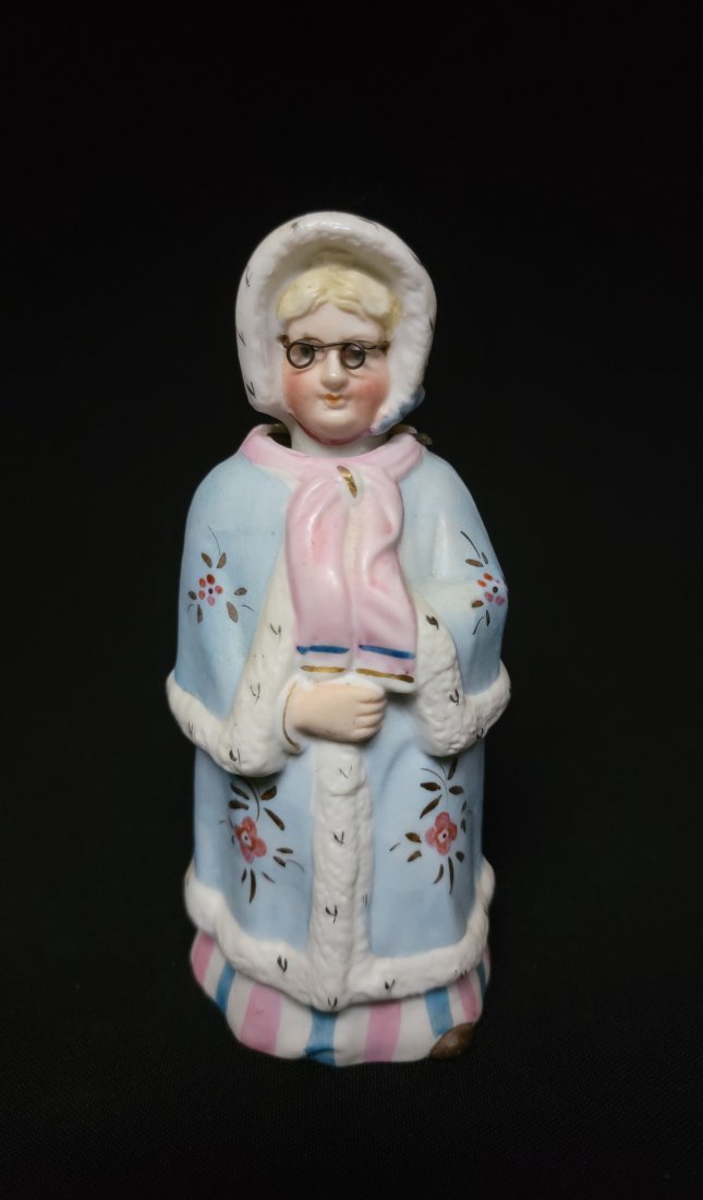 German Bisque Grandma Nodder Figurine - Germany (1 of 8)