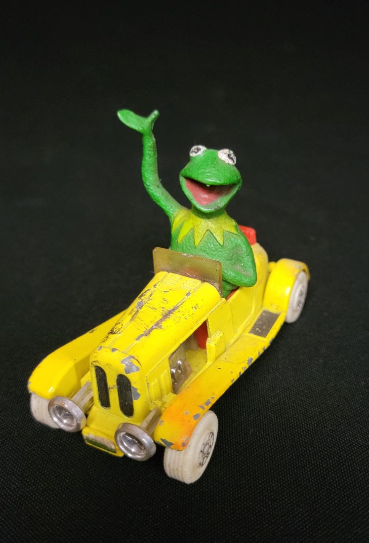 Rare Corgi Mettoy Diecast Kermit the Frog yellow car: A rare 1979 Kermit the Frog Corgi diecast metal car. Waving Kermit. 1970's Muppets collectible.