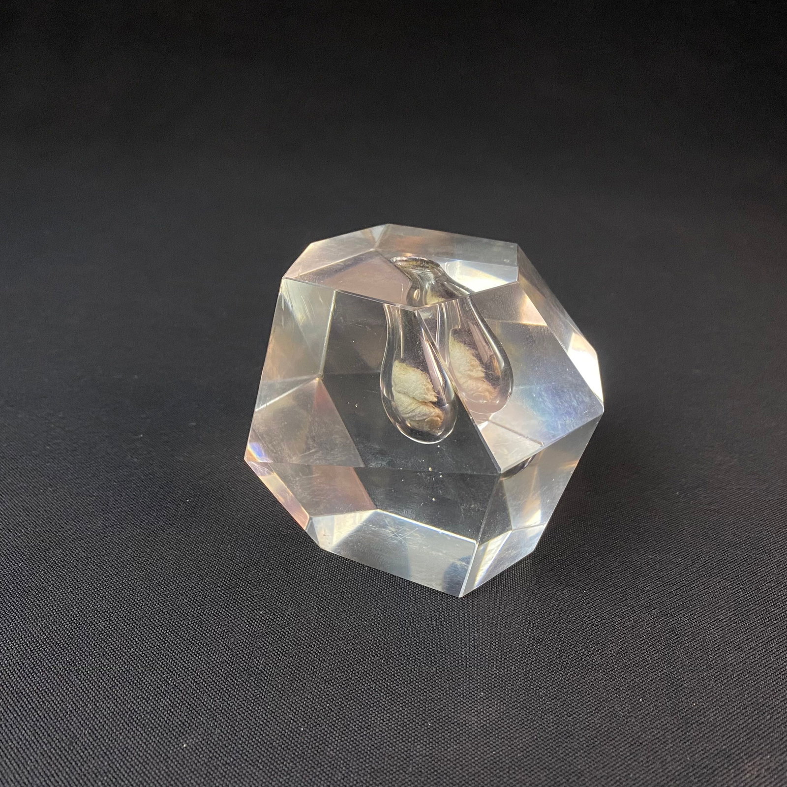 Mid Century Crystal' Timo Sarpaneva For Iittala Finland' Faceted Crystal Bud Vase: Mid Century Crystal 'Timo Sarpaneva For Iittala Finland' Faceted Crystal Bud Vase. Clear, large faceted crystal bud vase by Tim Sarpaneva. Condition is excellent with minor surface wear and grime, wit