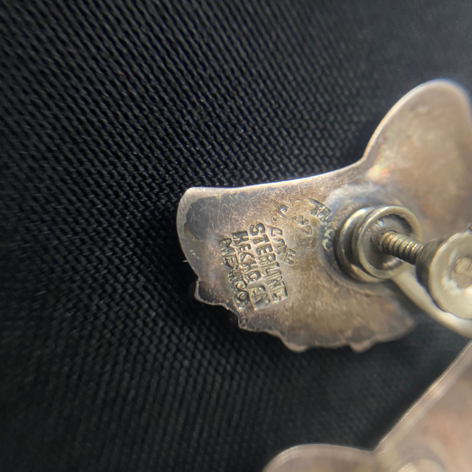 Sterling Silver Segmented Shell-like Designed Screw Back Earrings - 5